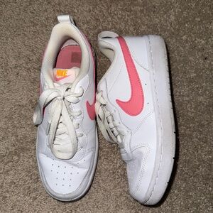 Nike Sneakers White and Pink with Classic Design and Textured Upper